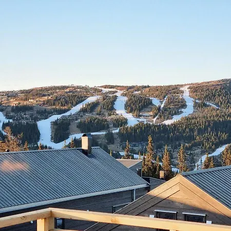 Holiday home Stylish Modern In Charming Kvitfjell Favang